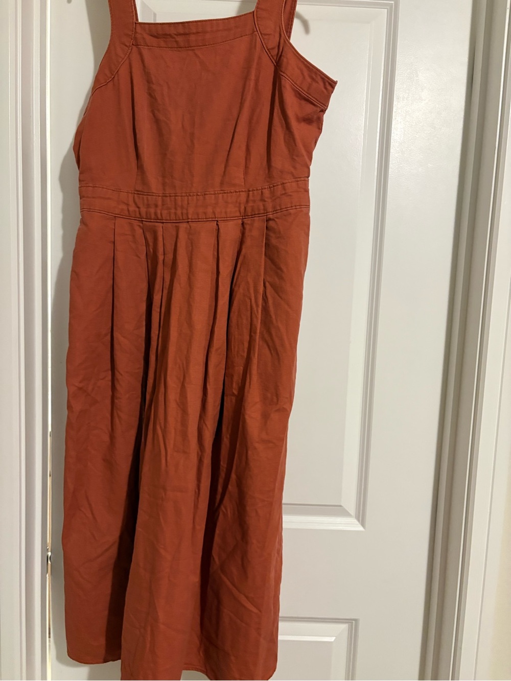 Universal Thread Rust-Tone Sleeveless Midi Dress